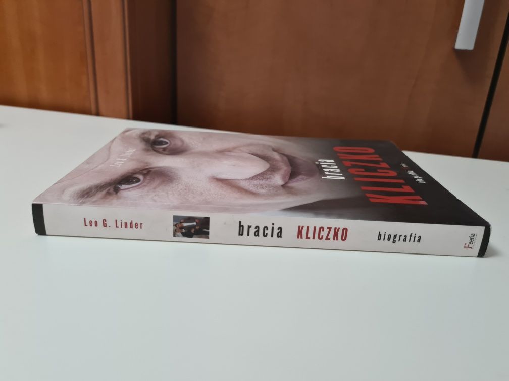Bracia Kliczko biografia - Leo G. Linder