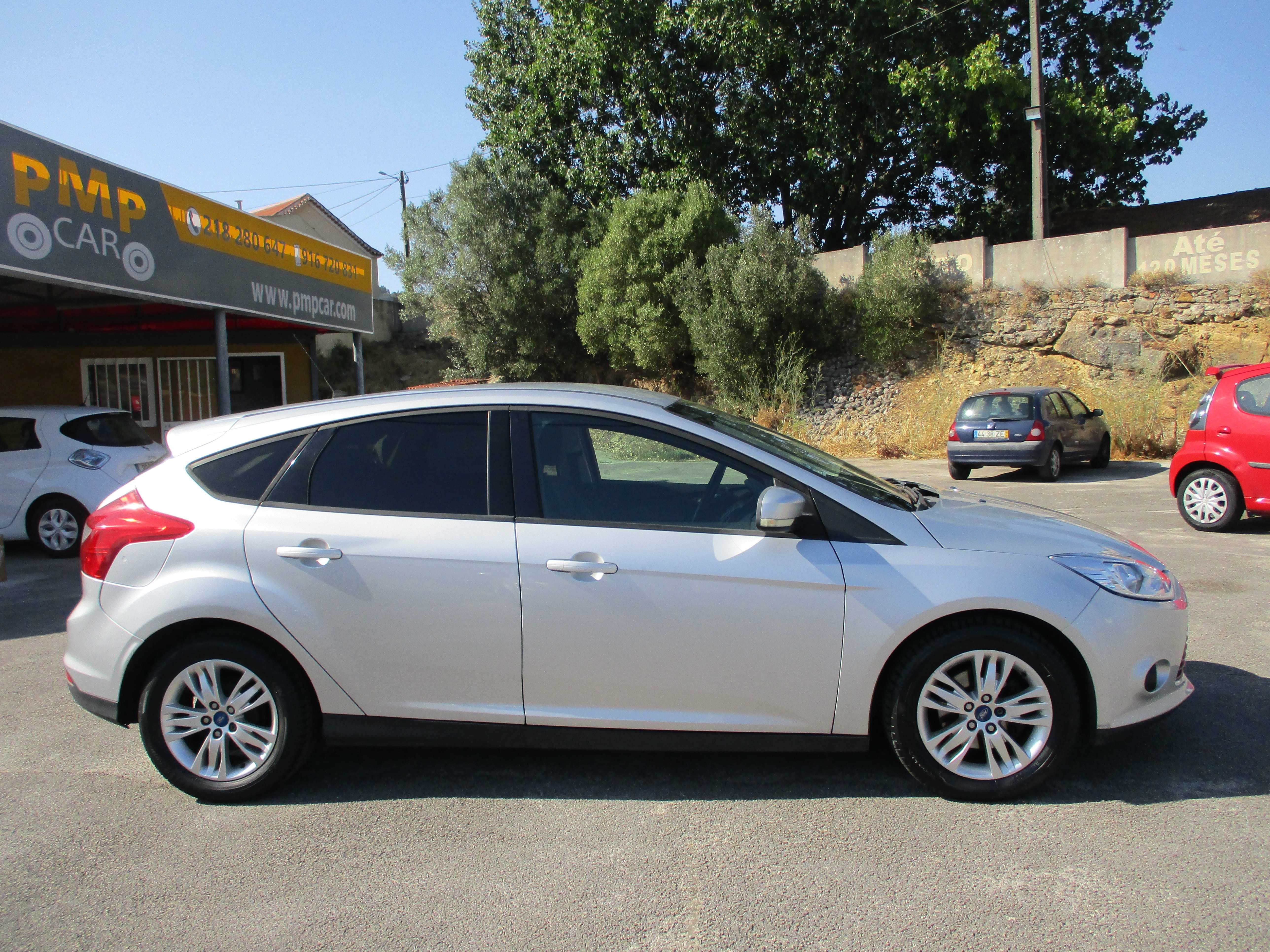FORD FOCUS 1.6 TDCI COM REVISAO E GARANTIA