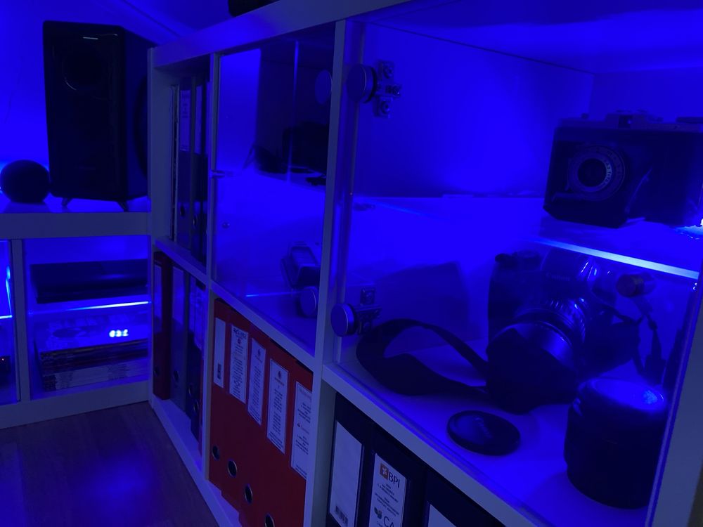 Aiboo Leds em RGB para prateleiras de vidro