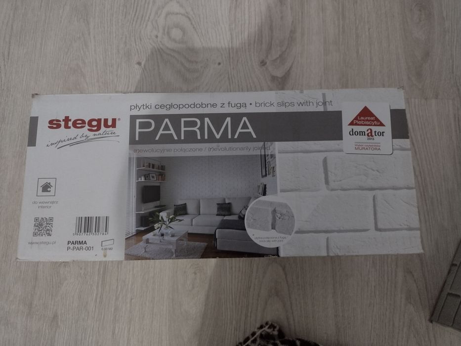 Płytka dekoracja z fuga ok 0,8 m2