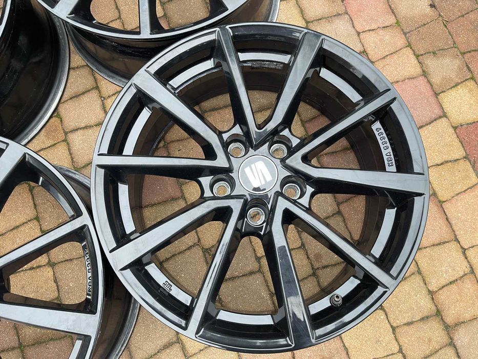 3888. Alufelgi 17" Seat Tarraco Leon Exeo 7J ET40 5x112 czarne