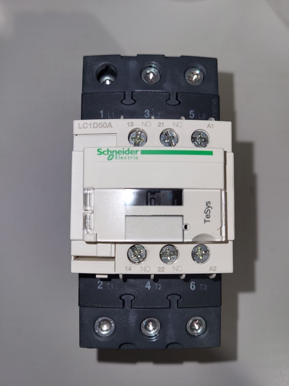 Контактор Schneider Electric 50 Ампер