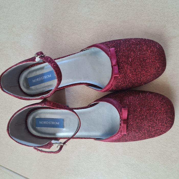 Sapato vermelho brilhante Nordstrom