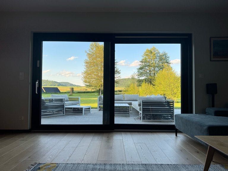 Sprzedam dom w górach z dużą działką i stawem