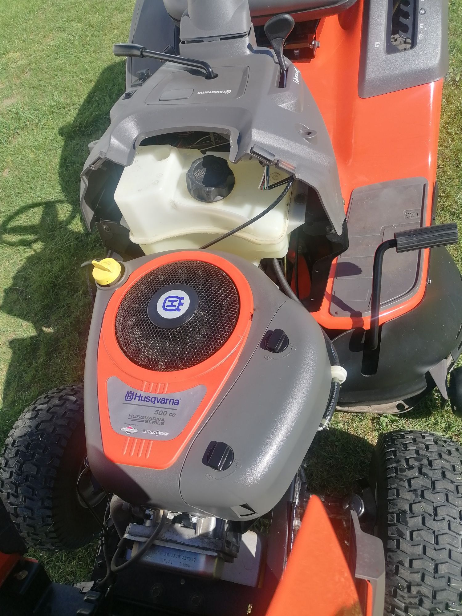 Traktorek kosiarka husqvarna TC 138 z pługiem do śniegu