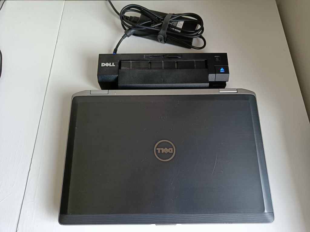 Notebook Dell Latitude E6520 + stacja dokująca Dell