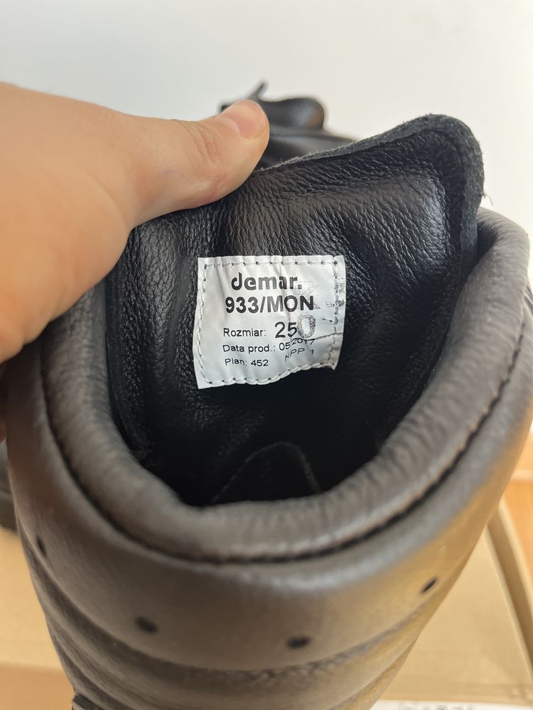 Nowe Buty trzewiki skórzane  zimowe wojskowe rozmiar 39