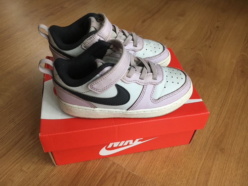 Buty Nike dla dziewczynki 26