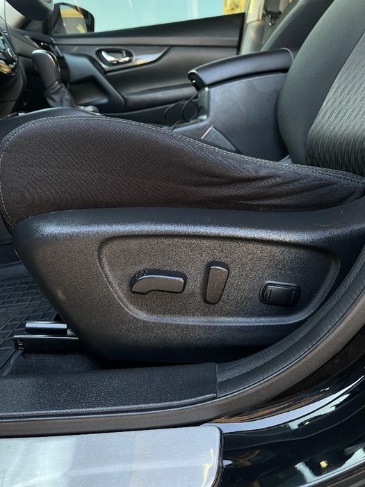 Продам ніссан рог 2017 року SE+