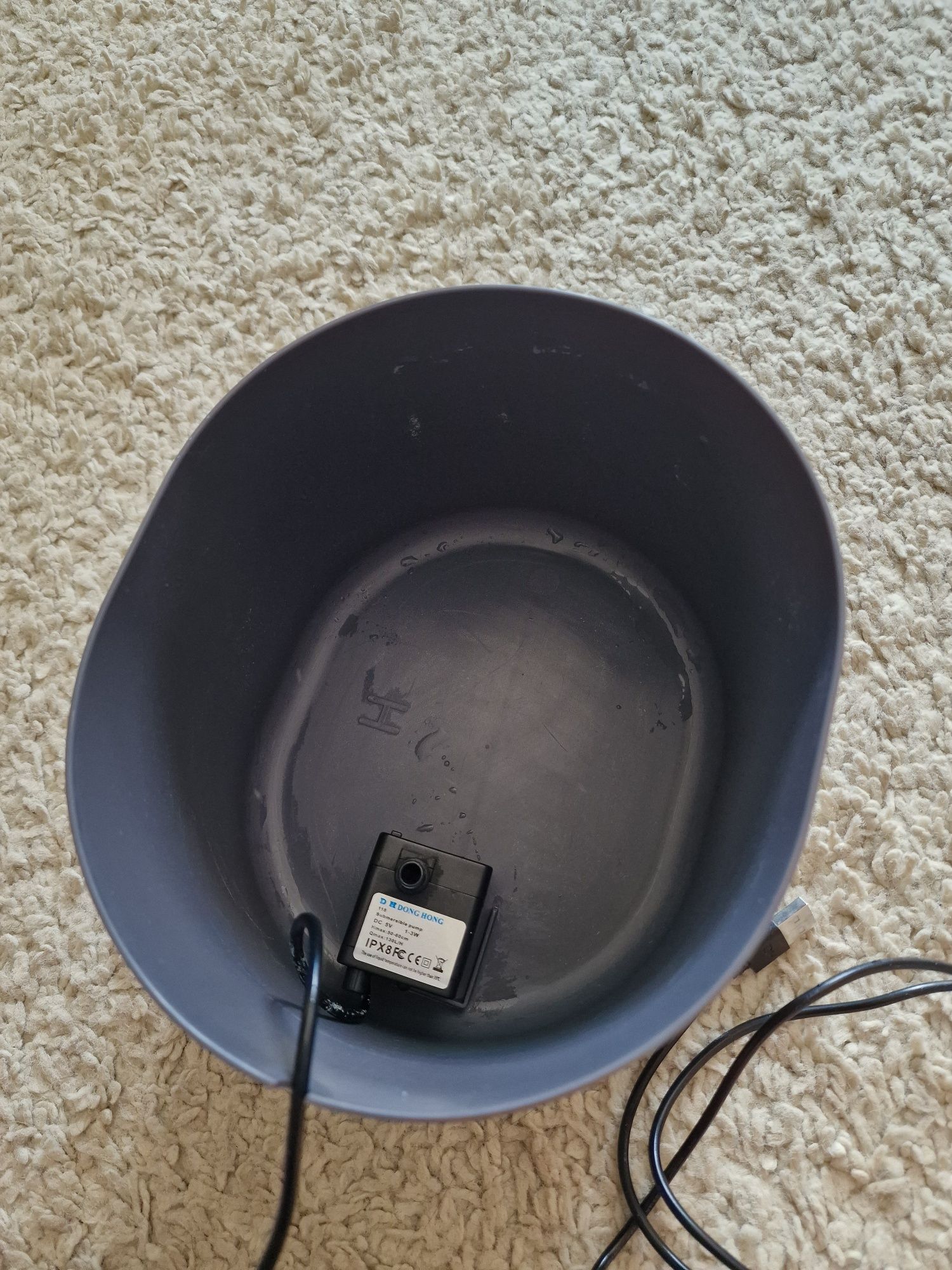Fontanna dla kota i zestaw 10 filtrów