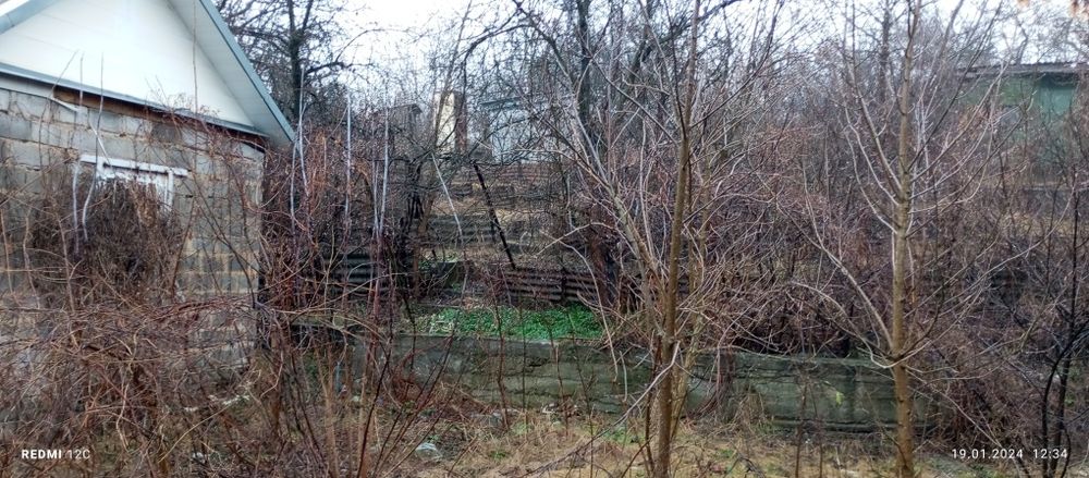 Продам участок с домиком