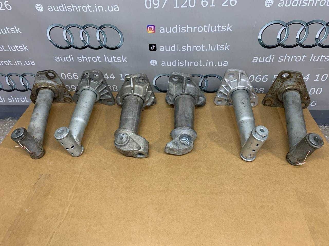 Кронштейн підсилювача переднього бампера Audi A6 C5 A4 B6 клик