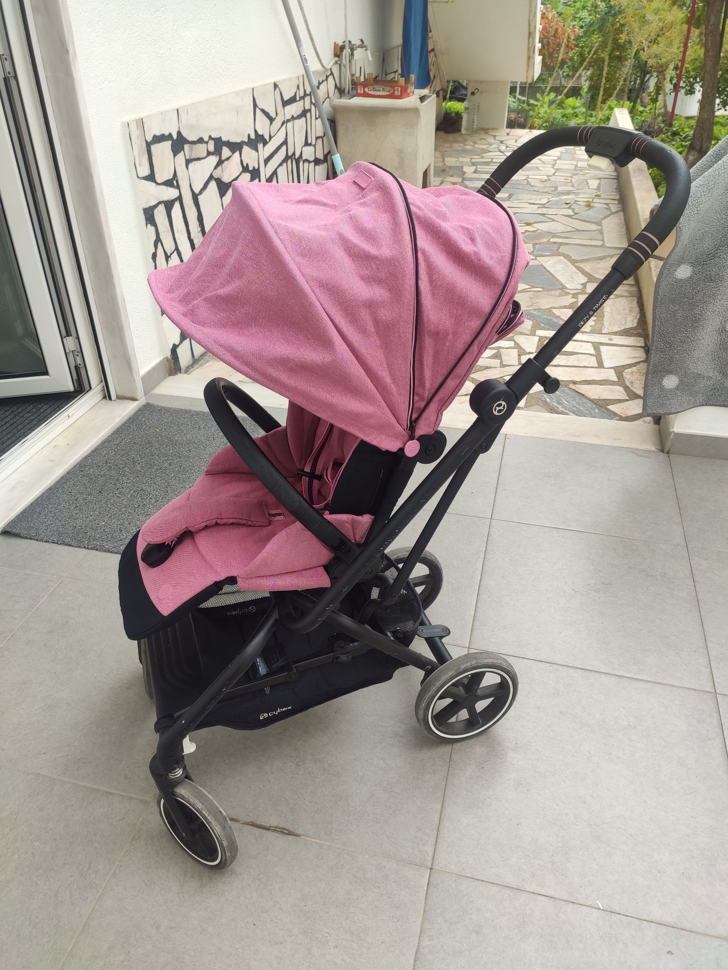 Vende-se carrinho cybex eezy S twist+2 rosa