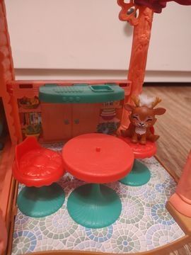 Domek lesny Enchantimals plus lalka