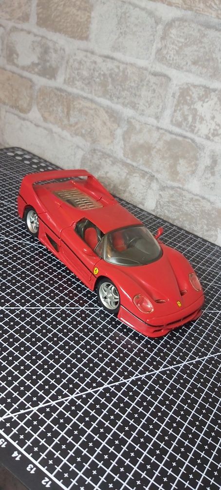 Ferrari f150 maisto 1:24