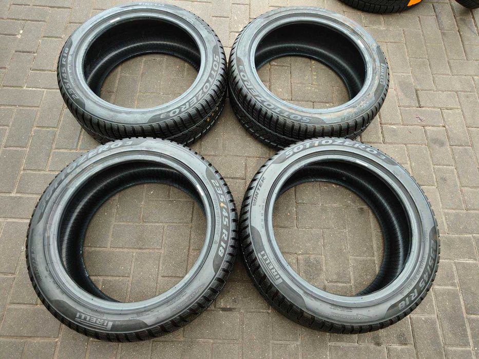 235/45 98V R18 PIRELLI SOTTOZERO 3 Seal 8mm 2022r Zimowe Opony 4szt