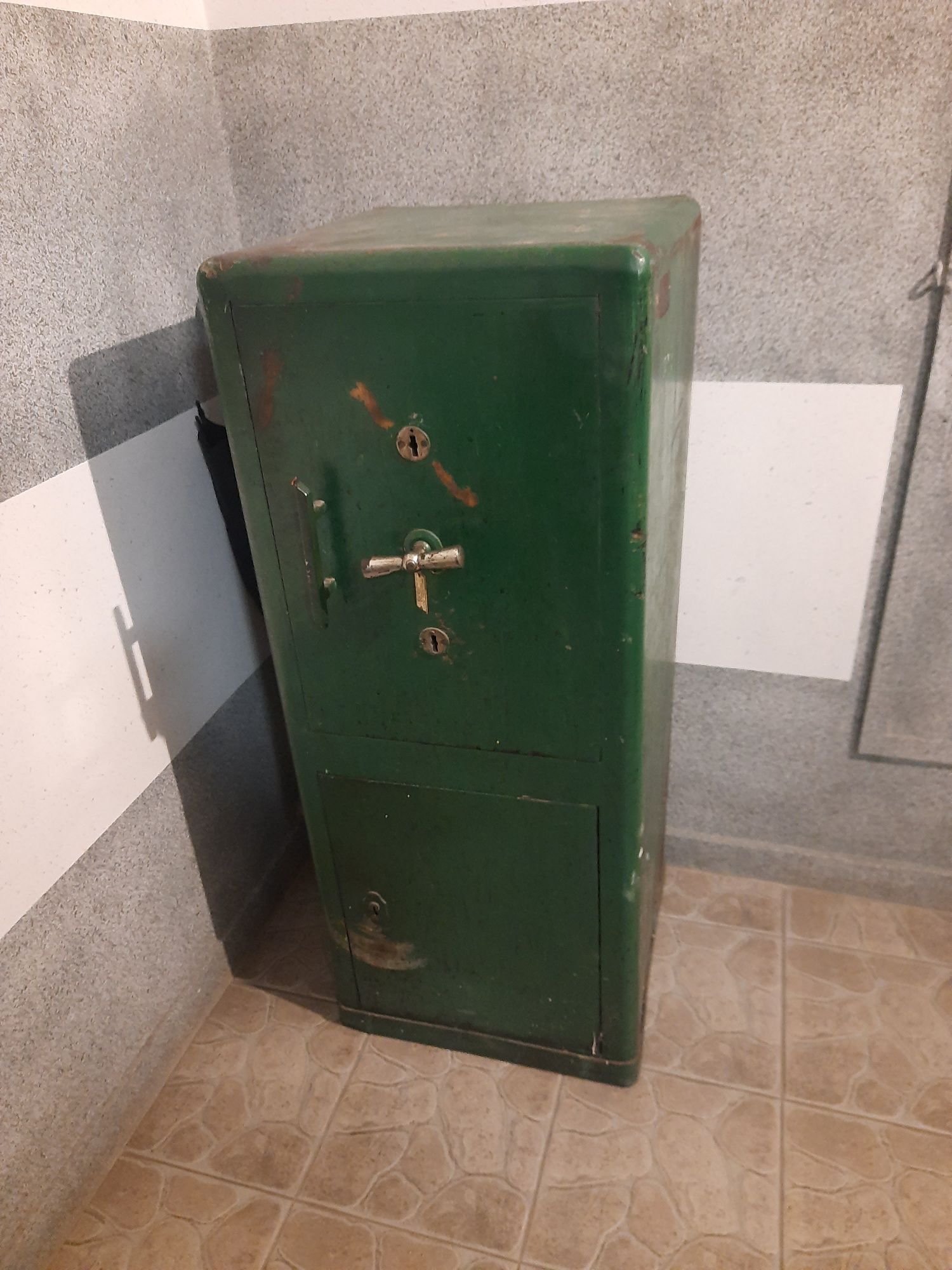Sejf z czasów PRL