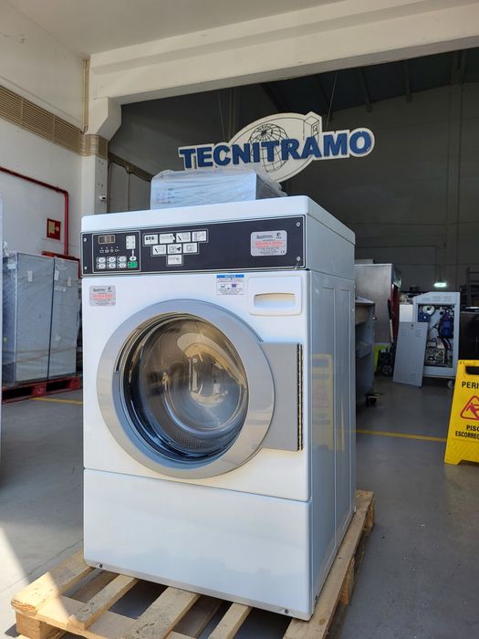 Maquina de lavar roupa industrial alojamento local e  self service