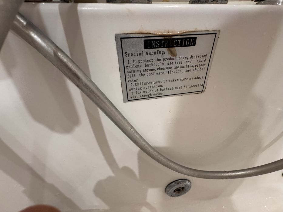 Ванна джакузі акрилова дешево