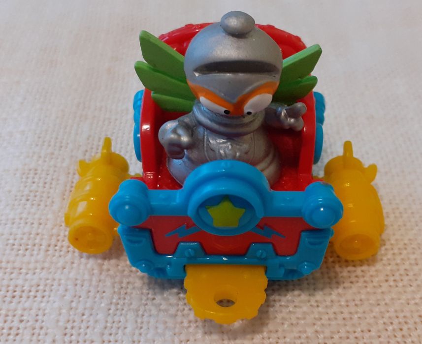 3 Figurki Super Zings