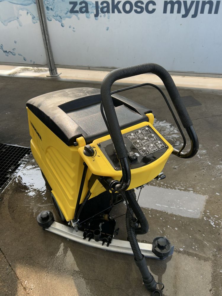 Szorowarka mdo podłóg KARCHER BD 530