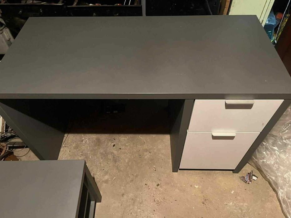 Biurko i  szafka RTV