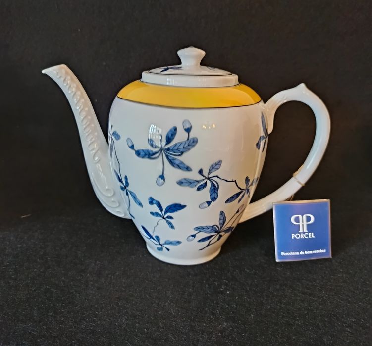 Serviço de café em porcelana