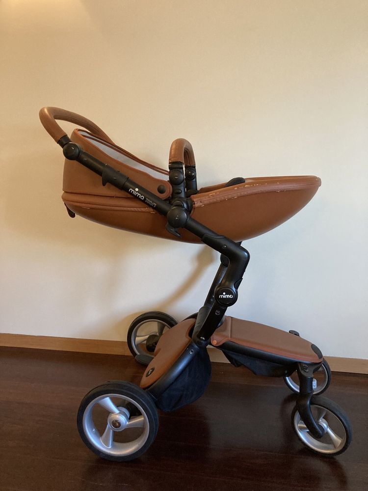 Carrinho Passeio Mima c/ Alcofa e Ovo