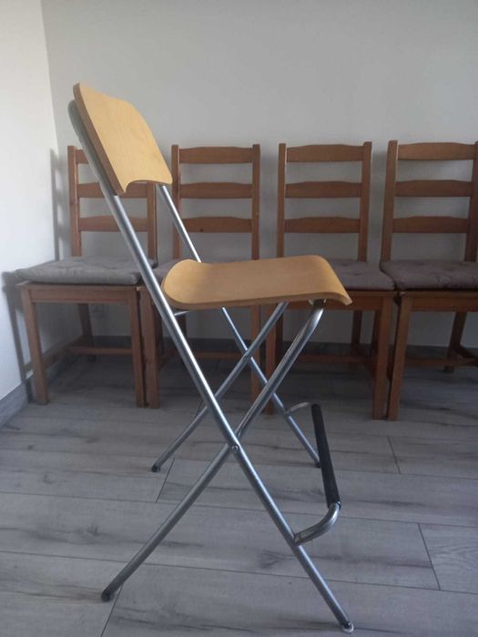Hoker, wysokie krzesło