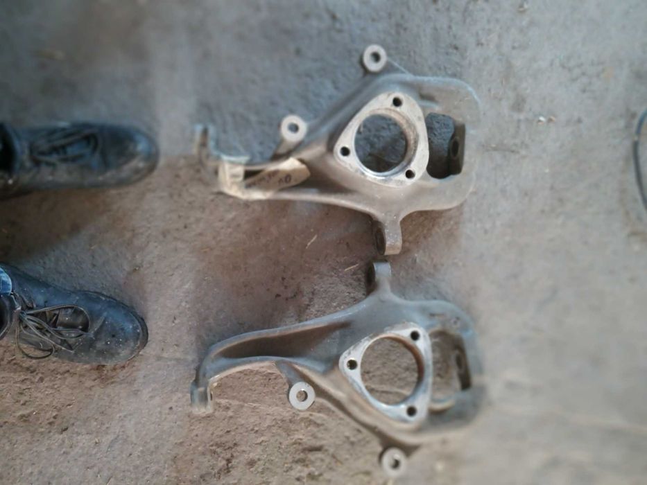 Dodge Ram grill koła