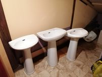 Sprzedam umywalki plus kolanka
