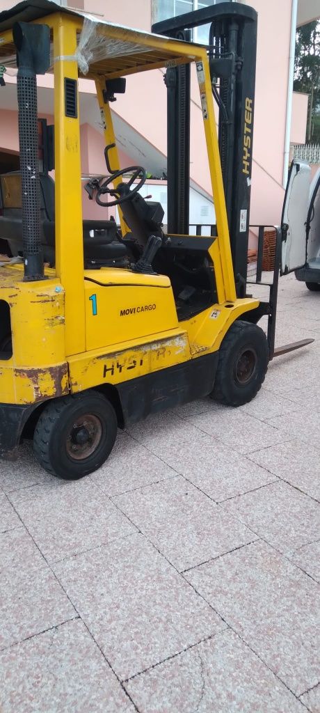 Empilhador Hyster