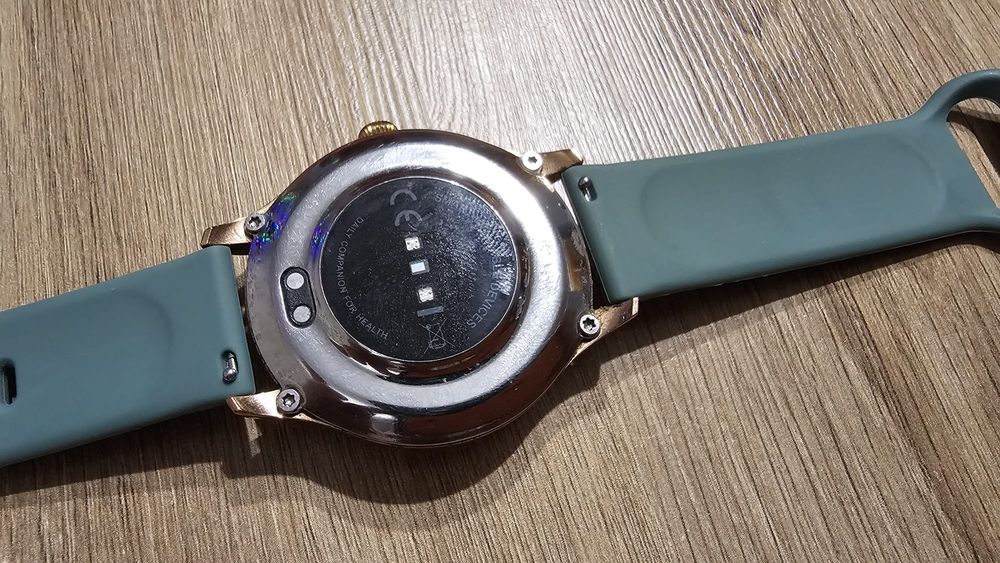 Smartwatch marki maxcom fw42 gold