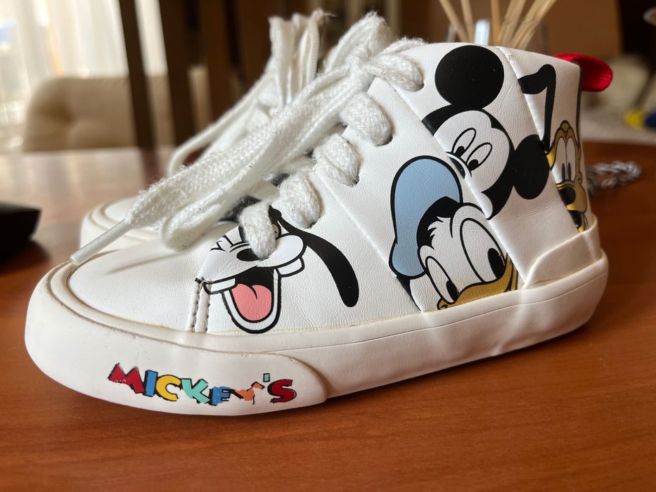 Кросівки Zara mickey’s 25 р, устілка 15 см