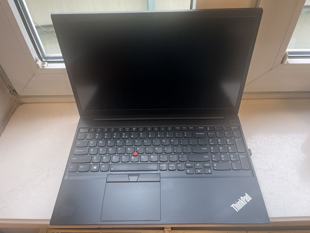 Lenovo Thinkpad E15 Ryzen 5 4500u, 16GB RAM