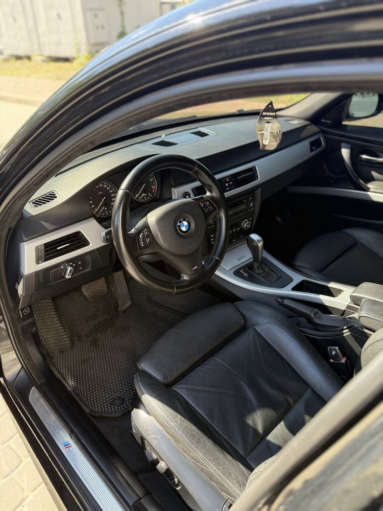 Продам BMW 325 Xdrive E90