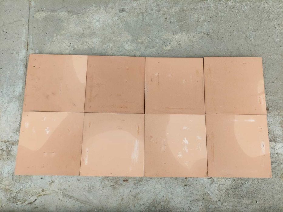 Плитка керамічна на підлогу