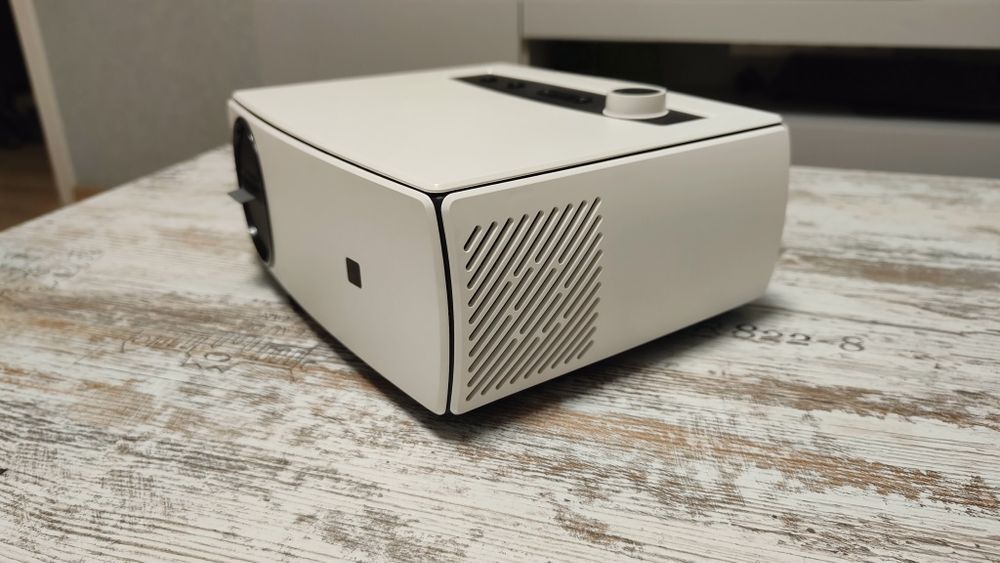 Проектор YG430 Full HD