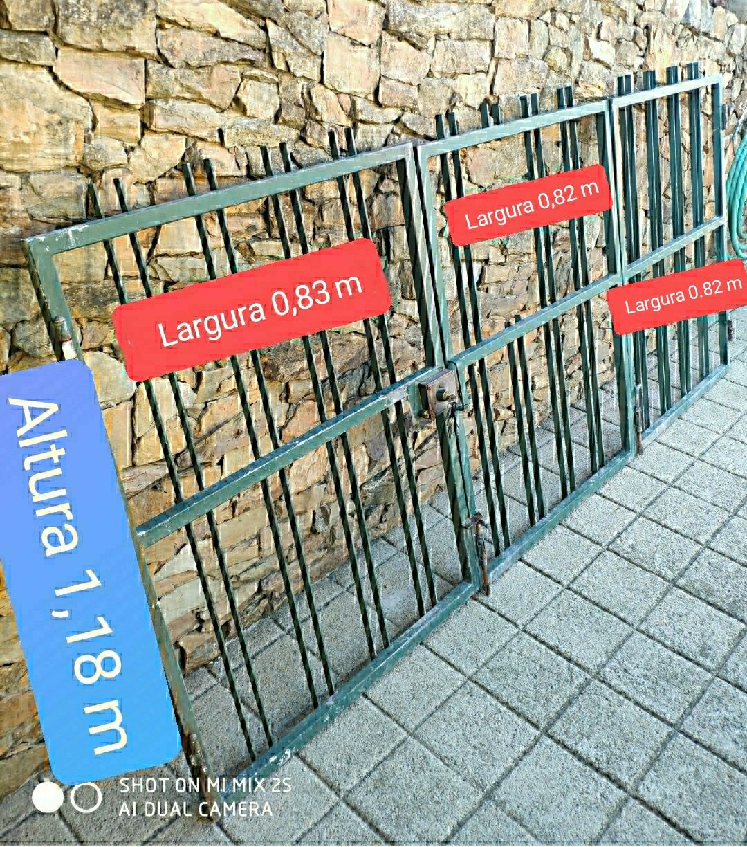 Portão de ferro em muito bom estado