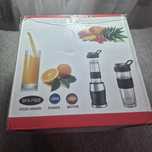 Blender Sportowy 500W – Butelka Shake & Go.