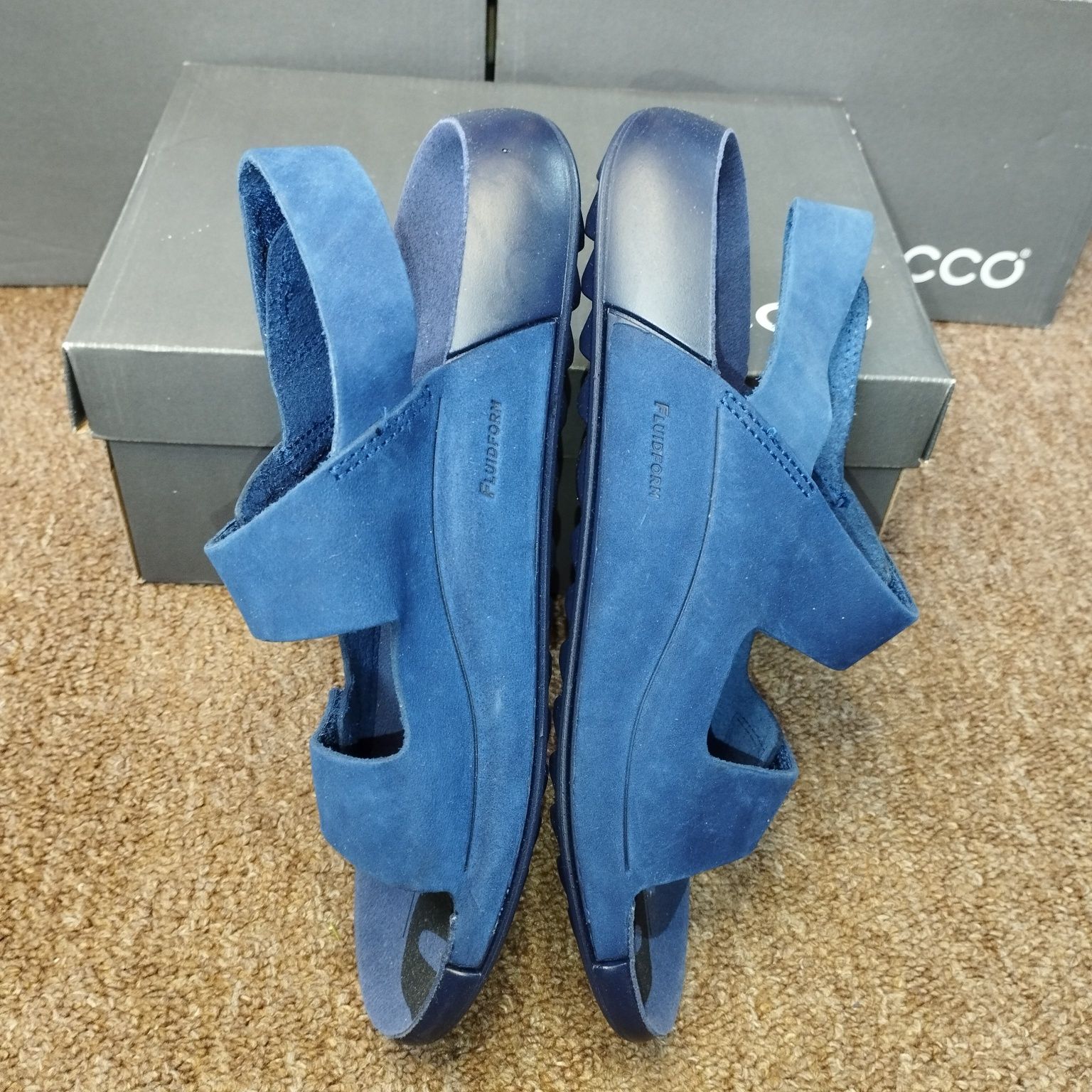 27,30,32,34. Босоніжки Ecco Cozmo K 700422/02617