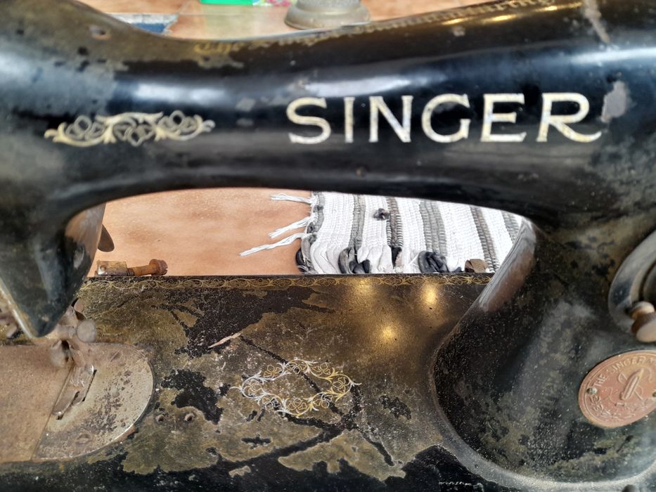 Máquina de costura Singer - só a cabeça anos 40 antiga para decoração