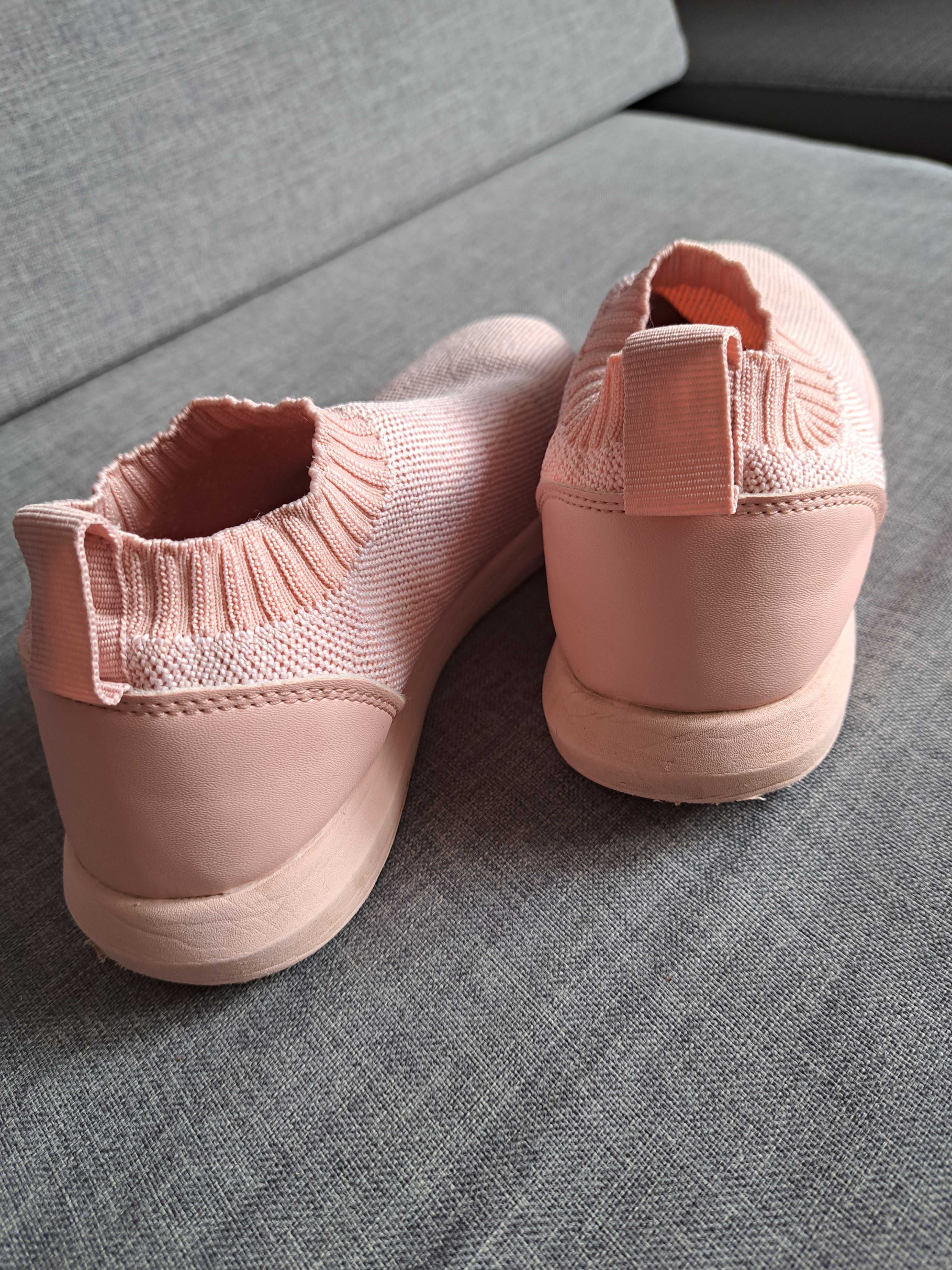 Modelowane buty sportowe różowe H&M rozmiar 35