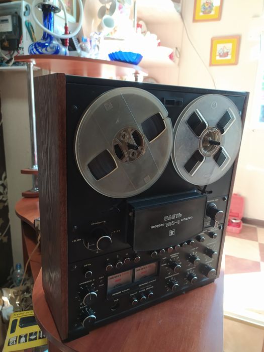 Катушечный магнитофон Илеть 103-1 С с пультом Ретро стерео