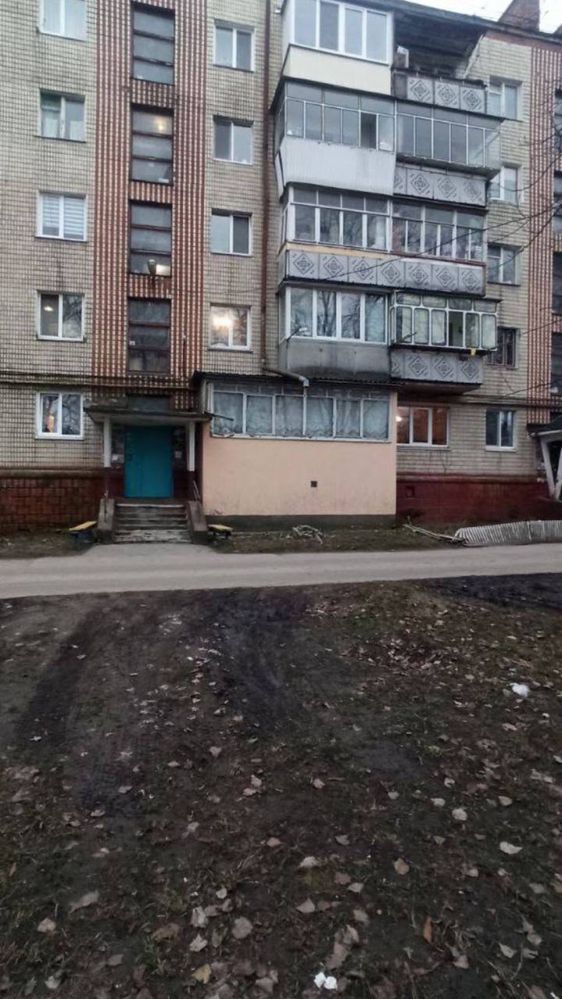 Продаж 2к квартира, підійде під комерцію!