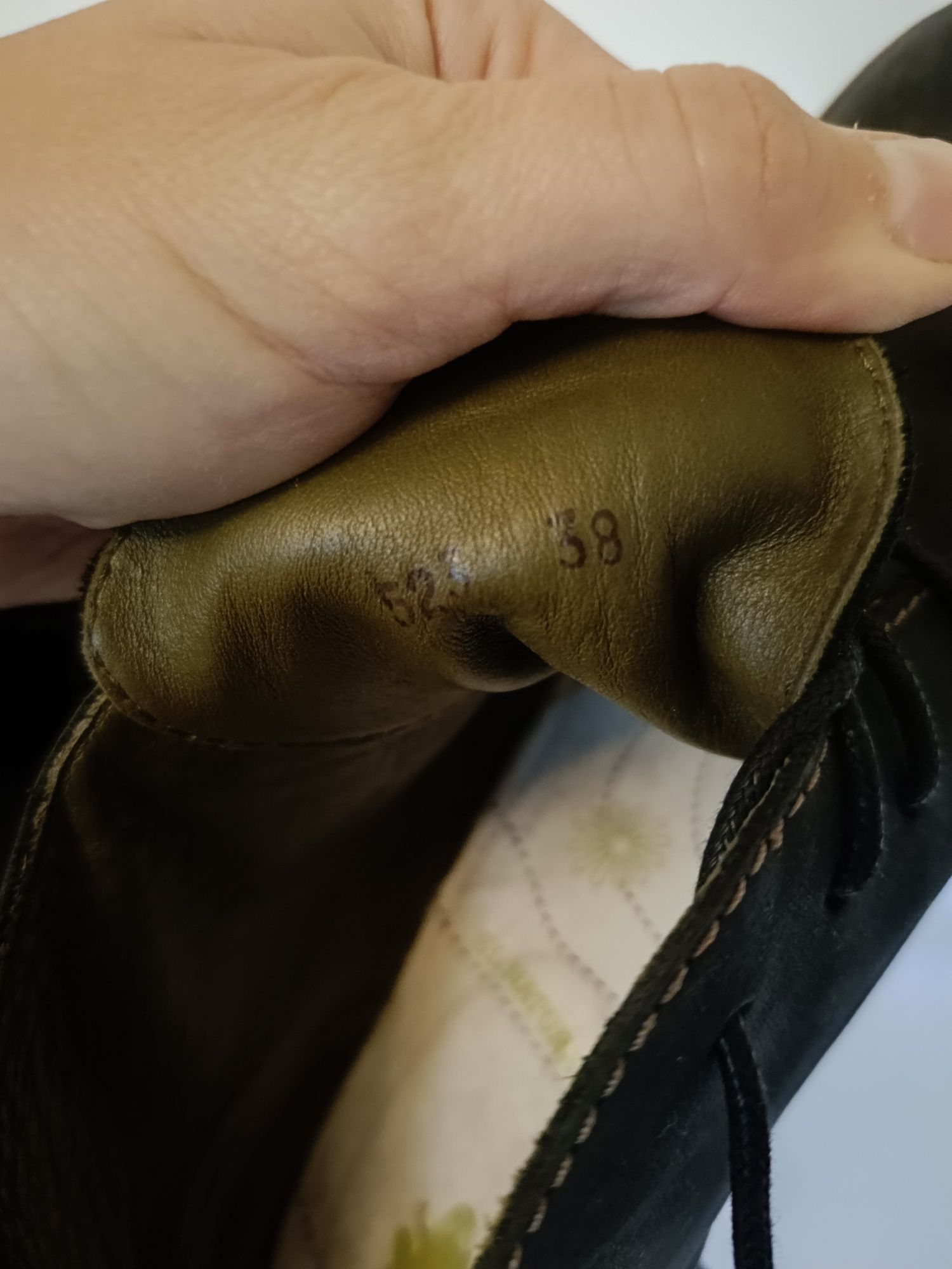 El naturalista 38 czarne buty na obcasie