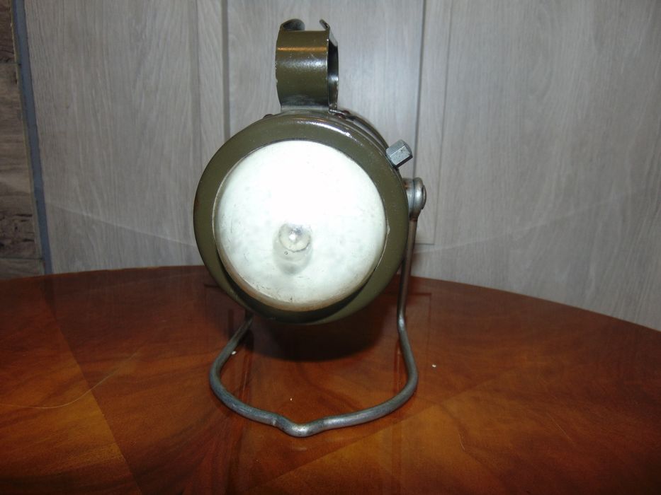 Lampka wojskowa sygnałowa 1964 r.varta