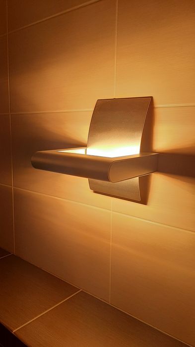 Designerski kinkiet - lampa ścienna