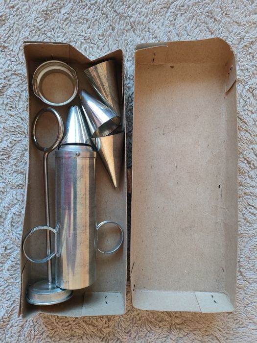 Szpryca do dekorowania ciast/tortów z PRL