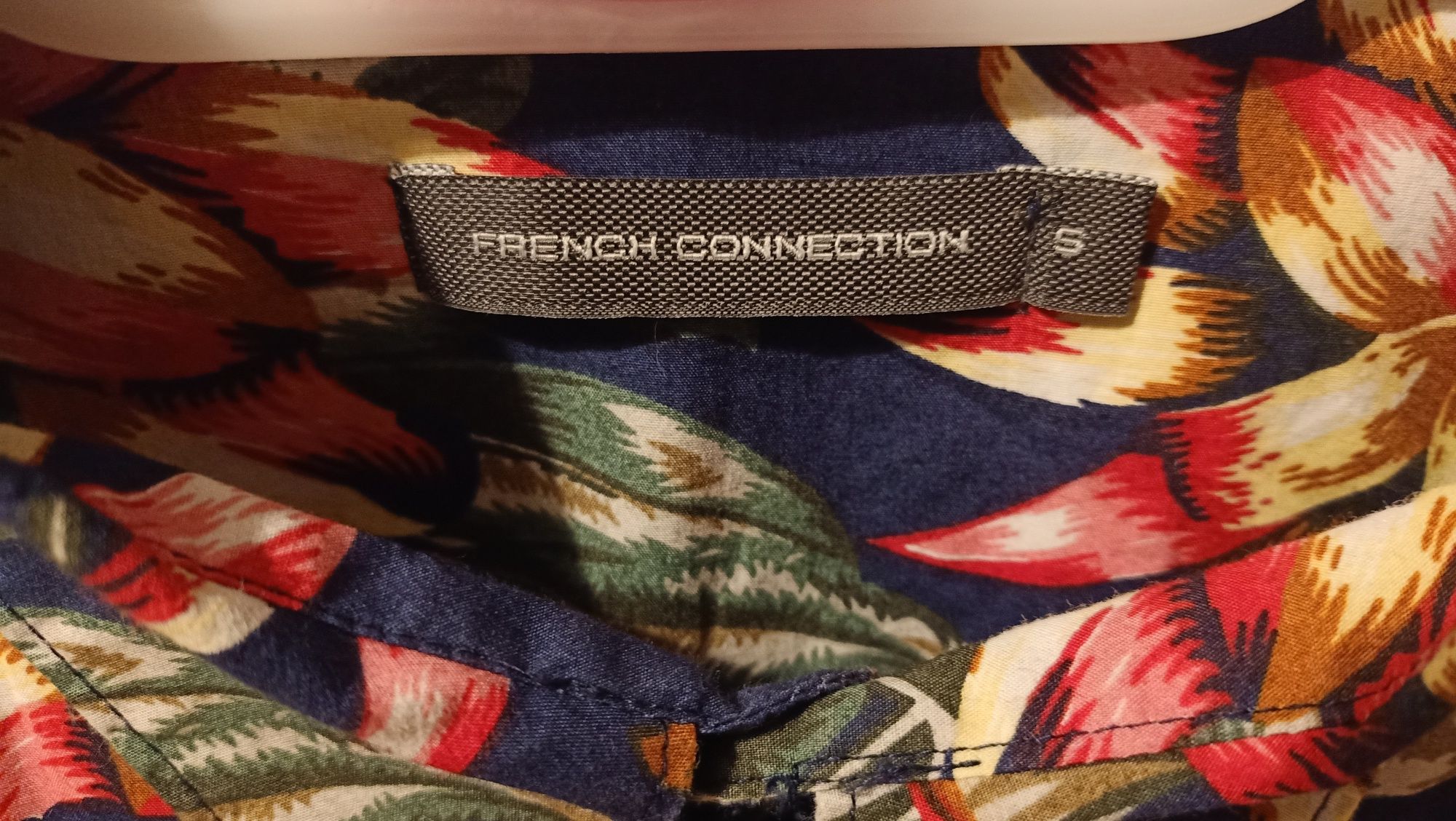 Koszula hawajska S French Connection bawełna granatowa